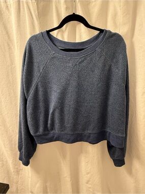 Colsie Navy Blue Crewneck Pullover Sweater